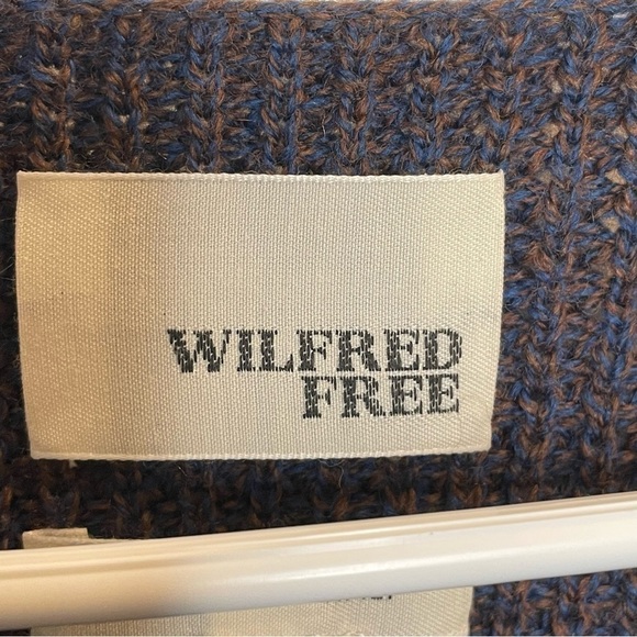 Aritzia Wilfred Free Wolter Sweater in Wine XS - Picture 8 of 11